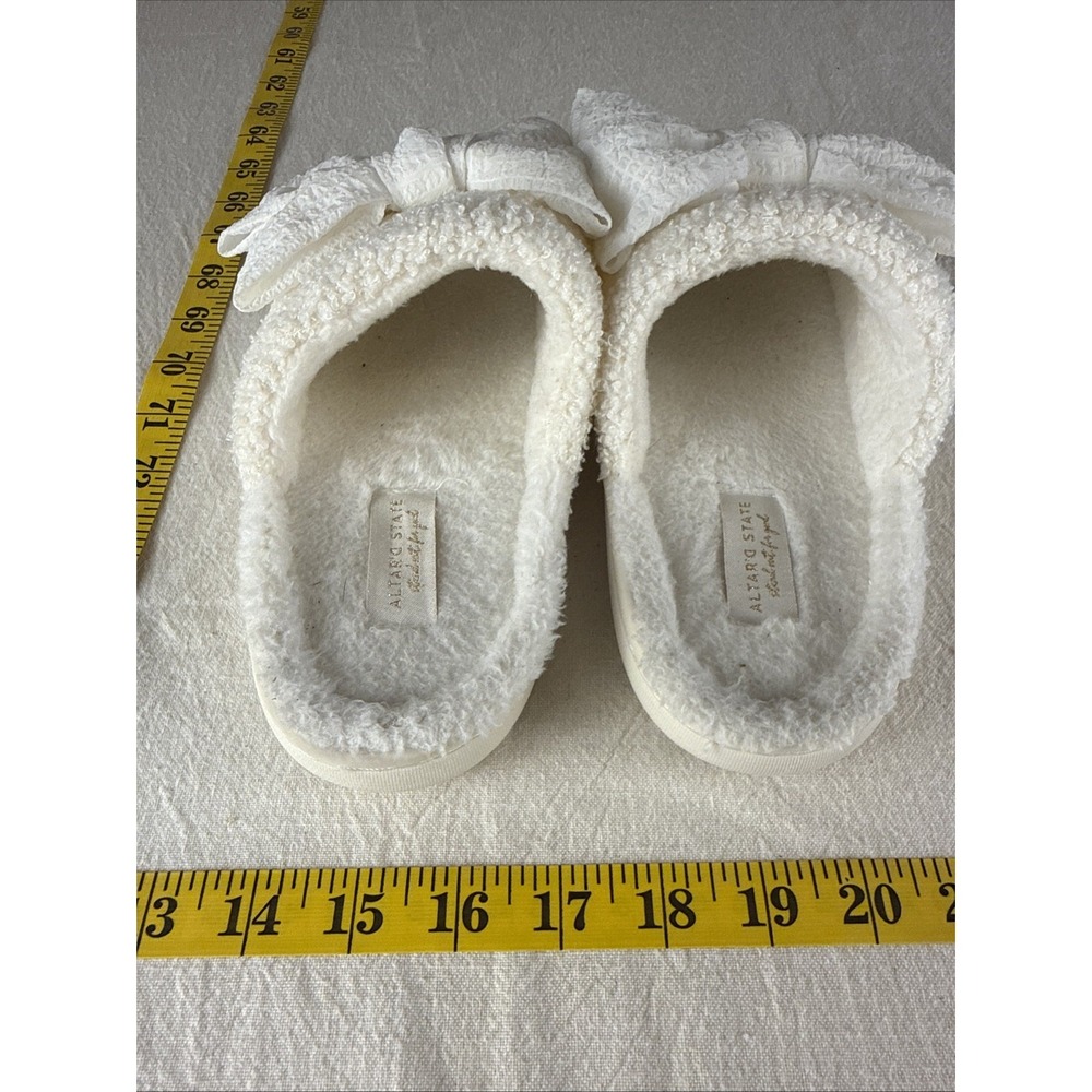Altar'd State Womens Cute Dainty White Bow Princess Comfy Small Slippers Relaxed - Picture 6 of 7